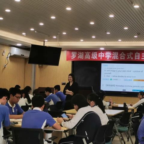 英语励志语录，激发潜能，无畏前行。