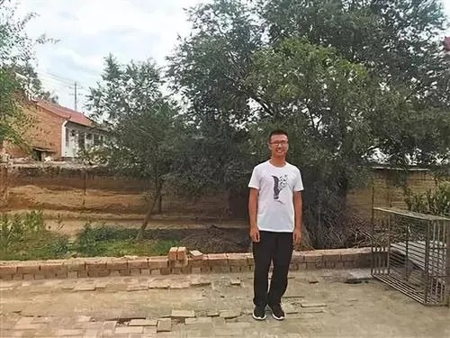 尖嘴猴腮 第5页