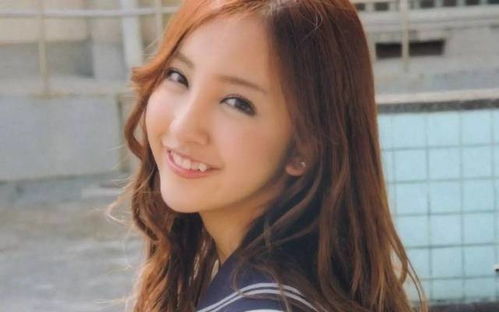 虎牙女星璀璨夺目，娱乐圈十大虎牙女神排名