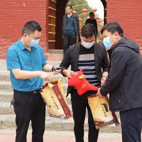 花开无言 第4页