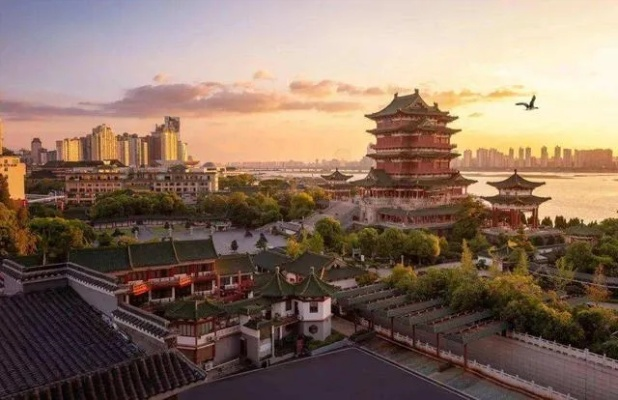 南昌旅游攻略揭秘+北京之行探秘，必游景点一网打尽