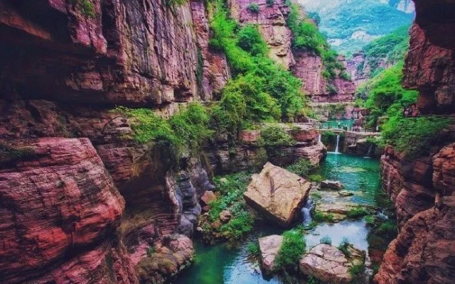 云台山一天半探险之旅，自然美景尽收眼底，非凡体验不容错过