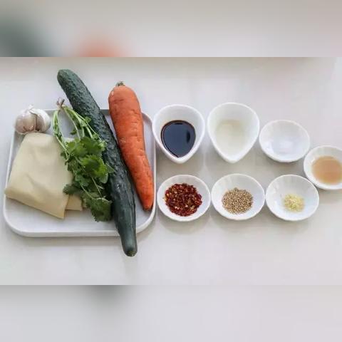椎髻布衣