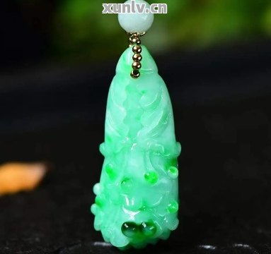 玉石艺术探秘，镂空玉石花的独特魅力