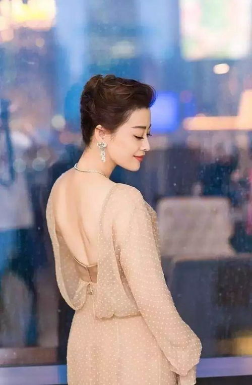 揭秘梅婷照片背后的美丽瞬间与动人故事