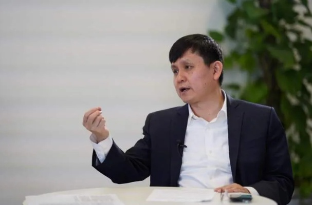 张文宏头条新闻，医学巨星闪耀，引领健康未来
