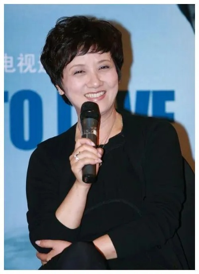 邓婕最新今日头条视频，经典与现代完美融合的魅力瞬间