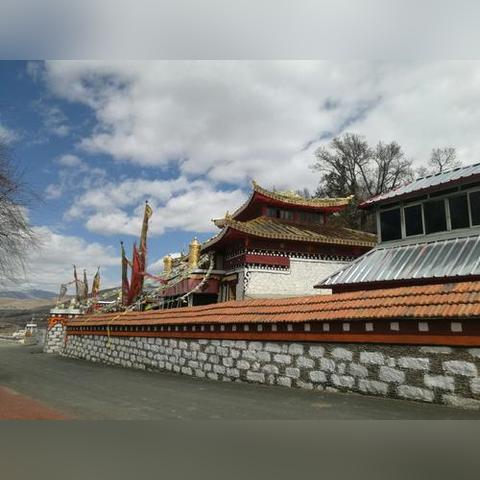 甘孜春节独特高原风情旅游攻略，尽享别样风情！