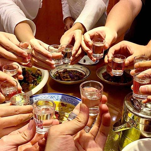 湖南白酒经销商公司排名大揭秘，探寻行业翘楚，引领市场潮流！