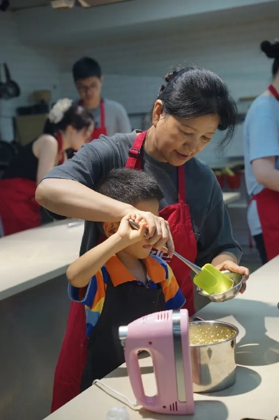 亲子美食之旅，家庭共享的独家烹饪体验攻略