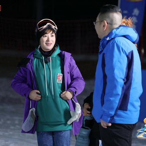 滑雪摔跤背后的励志语录，挫折中展现坚韧与成长力量