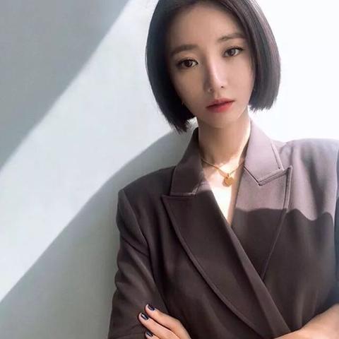 时尚潮流风向标，最新穿搭指南新闻头条